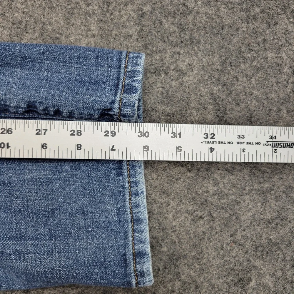Lucky Brand Jeans Mens 34X30 Blue Denim Whiskered 221 Straight Leg Everyday